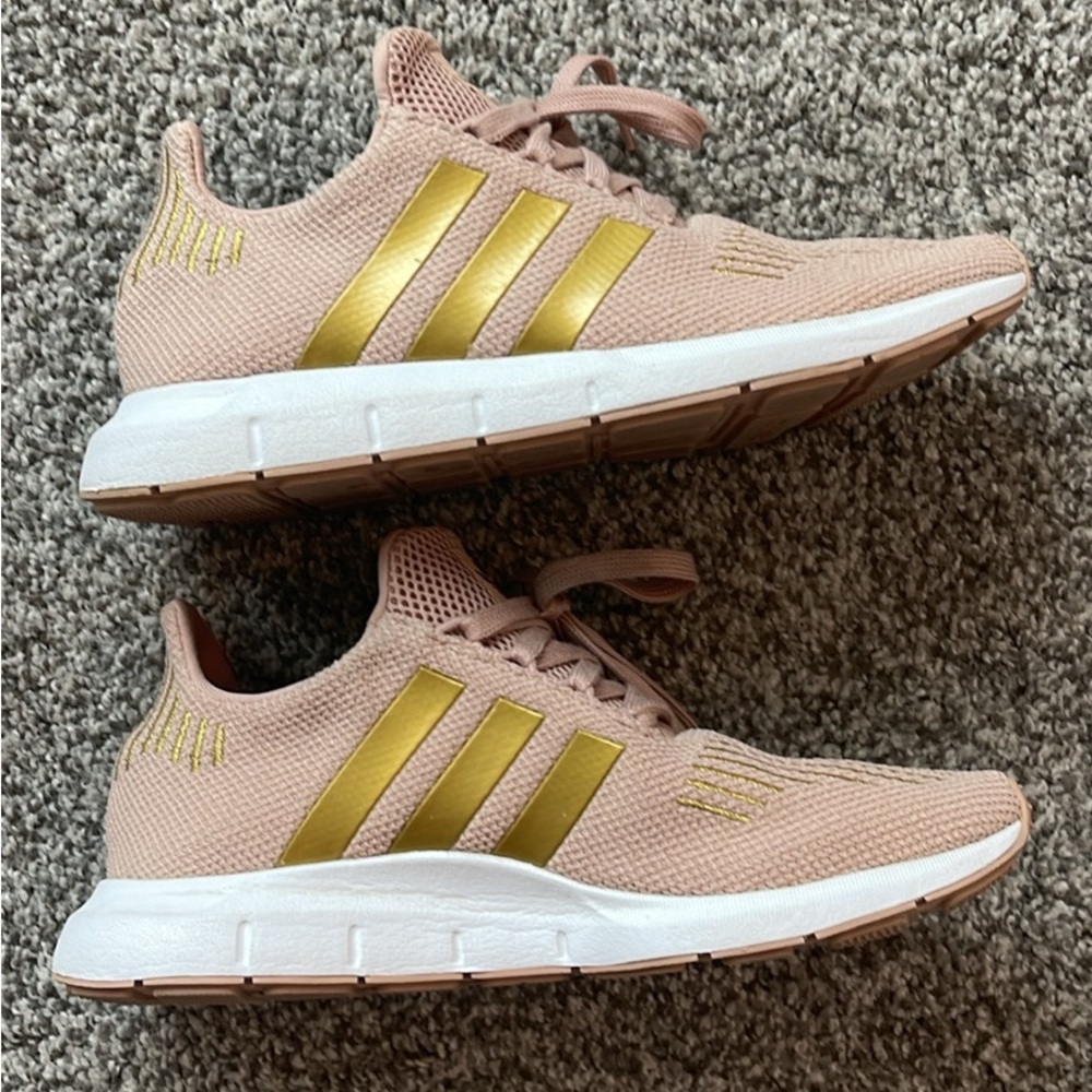 Women’s Adidas!